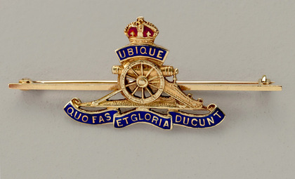 Royal Artillery WW1 15 Carat Gold & Enamel Regimental Sweetheart Bar Brooch